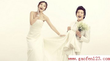 结婚新人婚纱照摆什么姿势显瘦 五招拍出完美身材