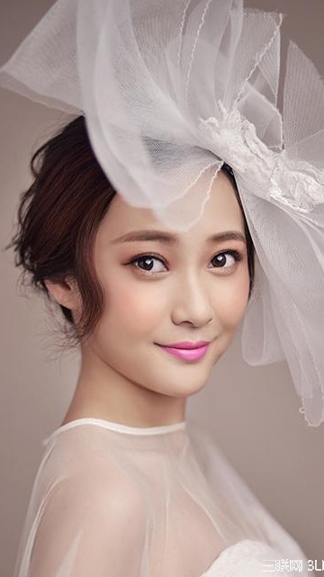 如何让新娘妆造型既时尚又大方? www.gaofen123.com