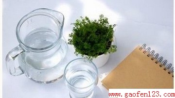 水烧开不能立刻喝 www.gaofen123.com