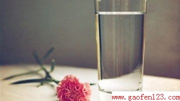 水烧开不能立刻喝 www.gaofen123.com