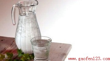水烧开不能立刻喝 www.gaofen123.com