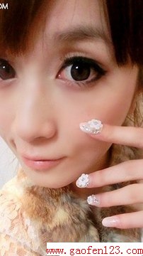 2013年超赞法式美甲图片 指尖的浪漫延续