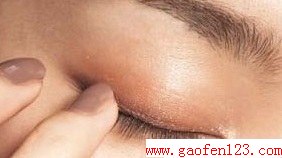 如何打造迷人大眼妆 www.gaofen123.com