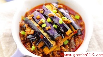 家宴上的头牌菜 鱼香茄条的做法 www.gaofen123.com
