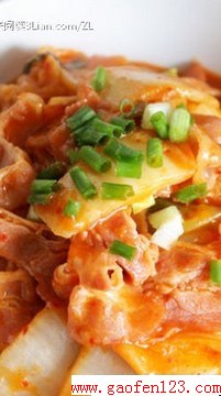 学做韩国料理:泡菜炒年糕的做法 www.gaofen123.com