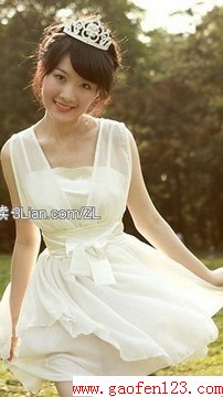 内搭小吊带 显瘦清爽小性感