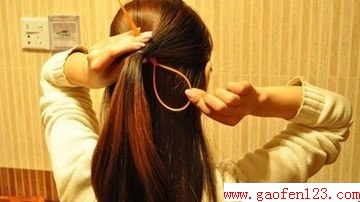 韩式简单发型扎法图解 自己在家DIY韩式扎法步骤
