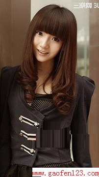 女生脸型长适合什么发型 选择一款秀出长脸优点