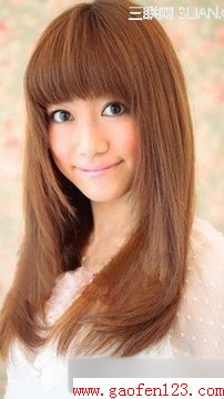 女生脸型长适合什么发型 选择一款秀出长脸优点