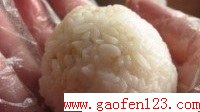 泡菜烧肉饭团的做法图解3